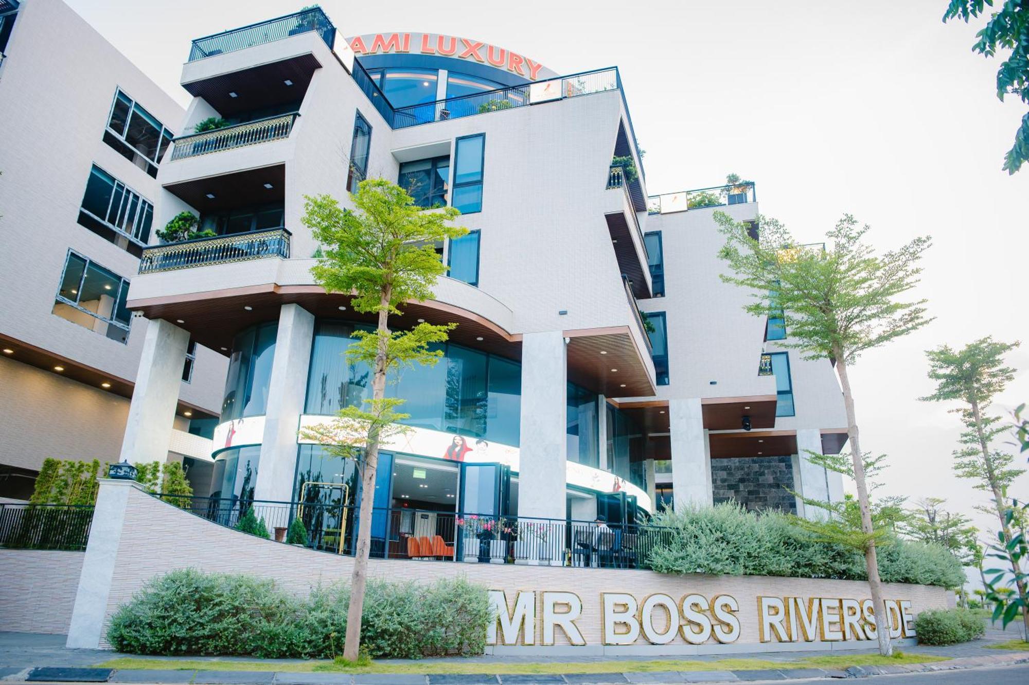 Cami Riverside Resort Da Nang Esterno foto
