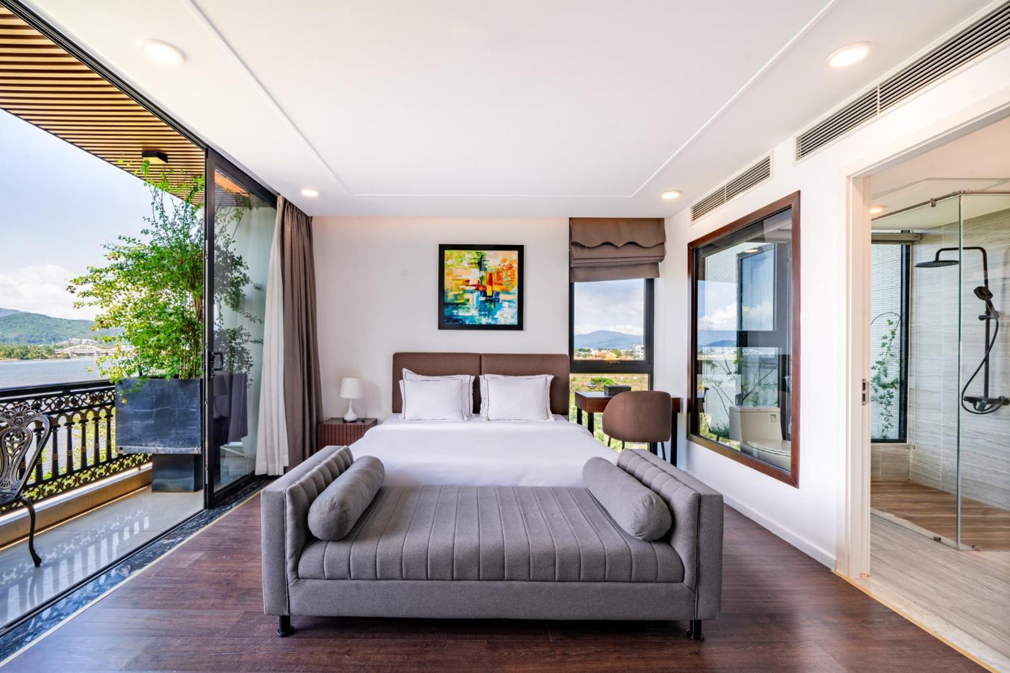 Cami Riverside Resort Da Nang Esterno foto