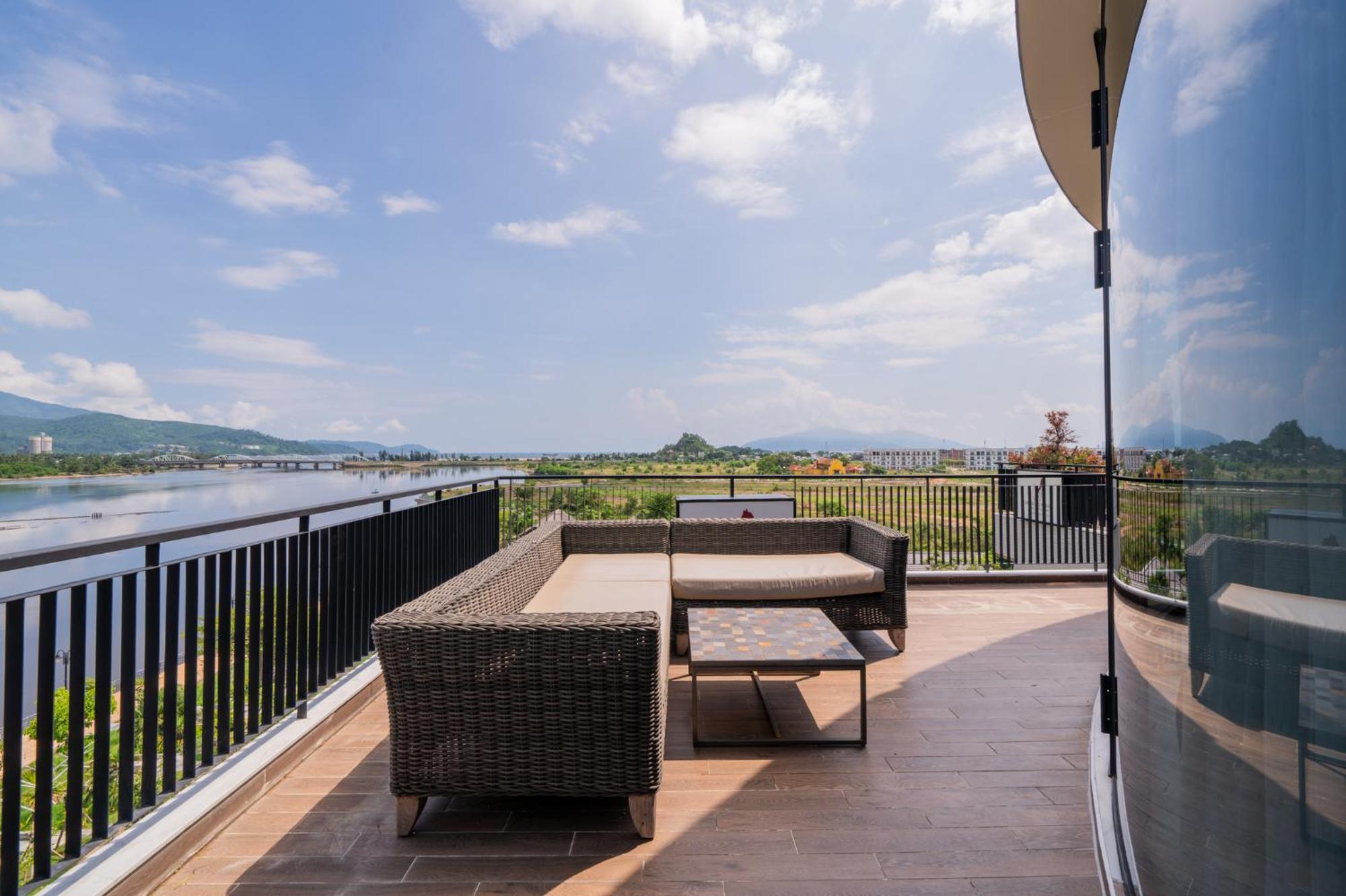 Cami Riverside Resort Da Nang Esterno foto