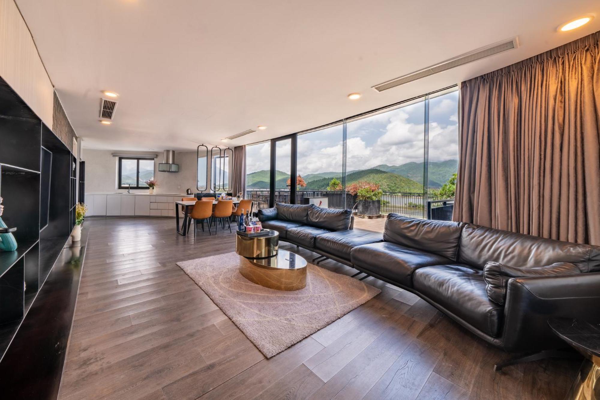 Cami Riverside Resort Da Nang Esterno foto
