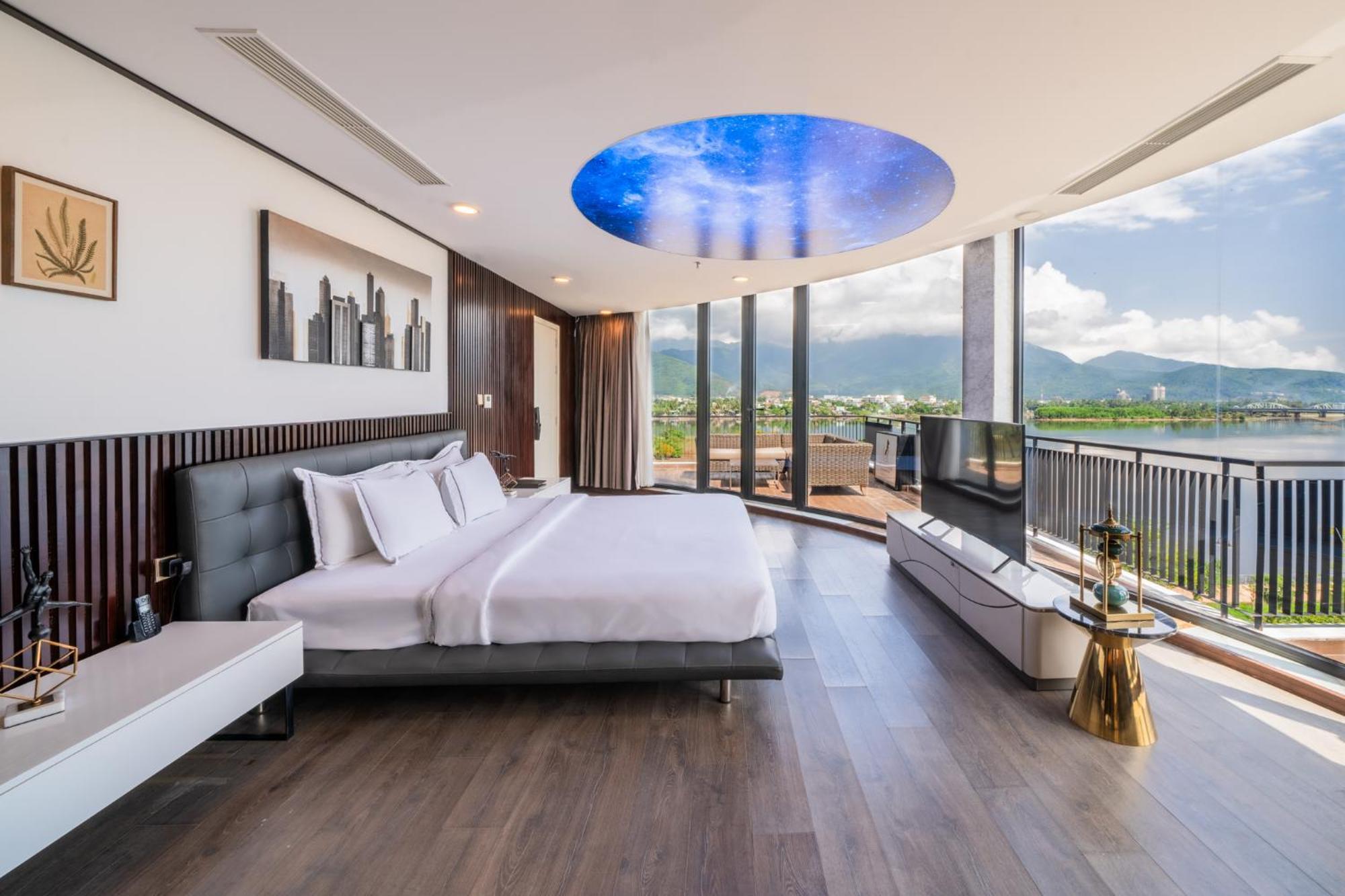 Cami Riverside Resort Da Nang Esterno foto