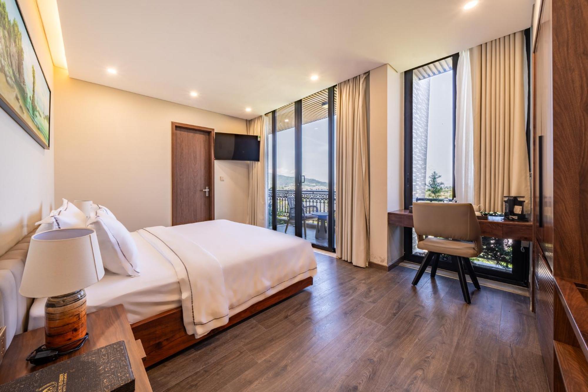 Cami Riverside Resort Da Nang Esterno foto