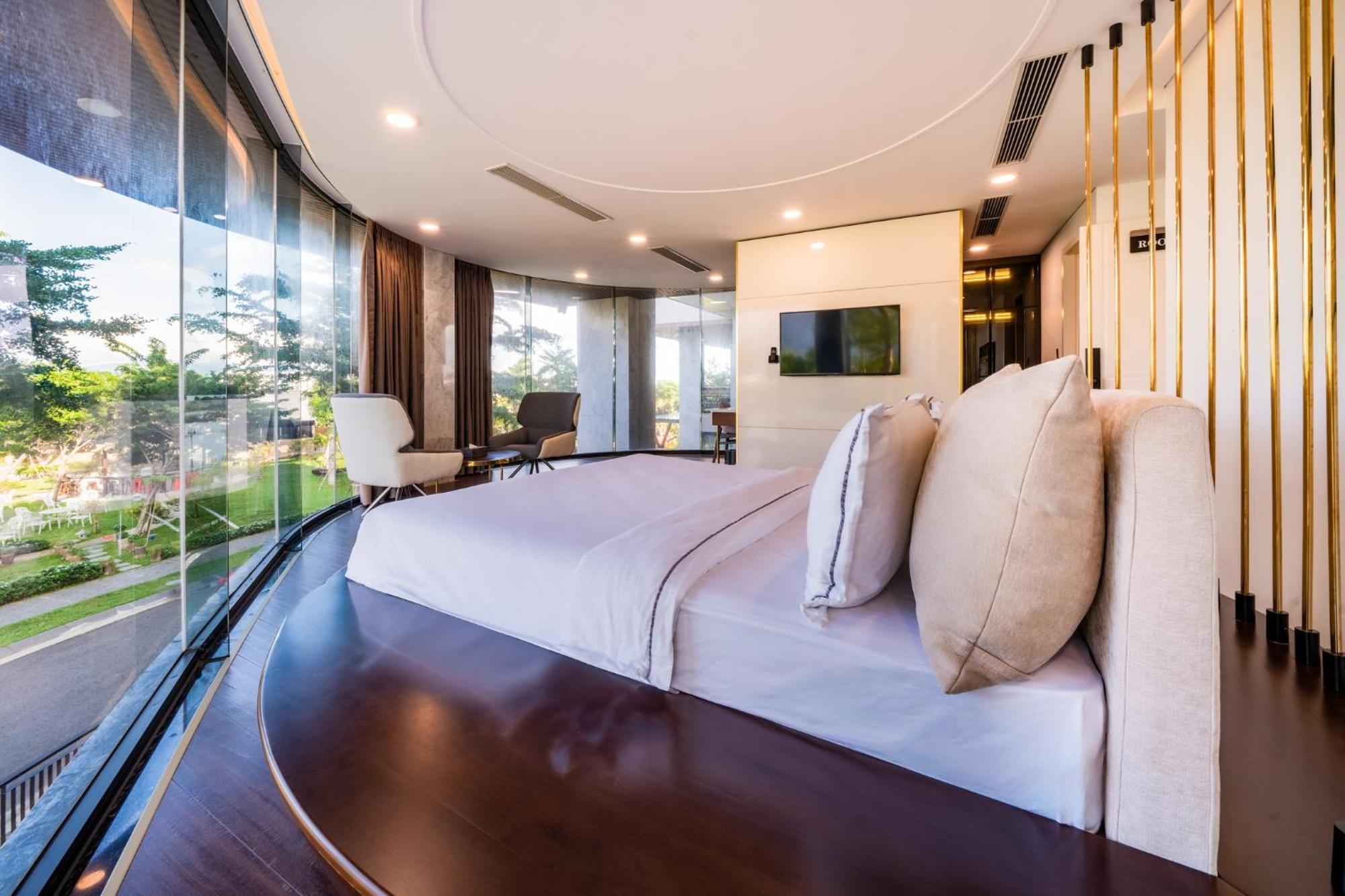 Cami Riverside Resort Da Nang Esterno foto