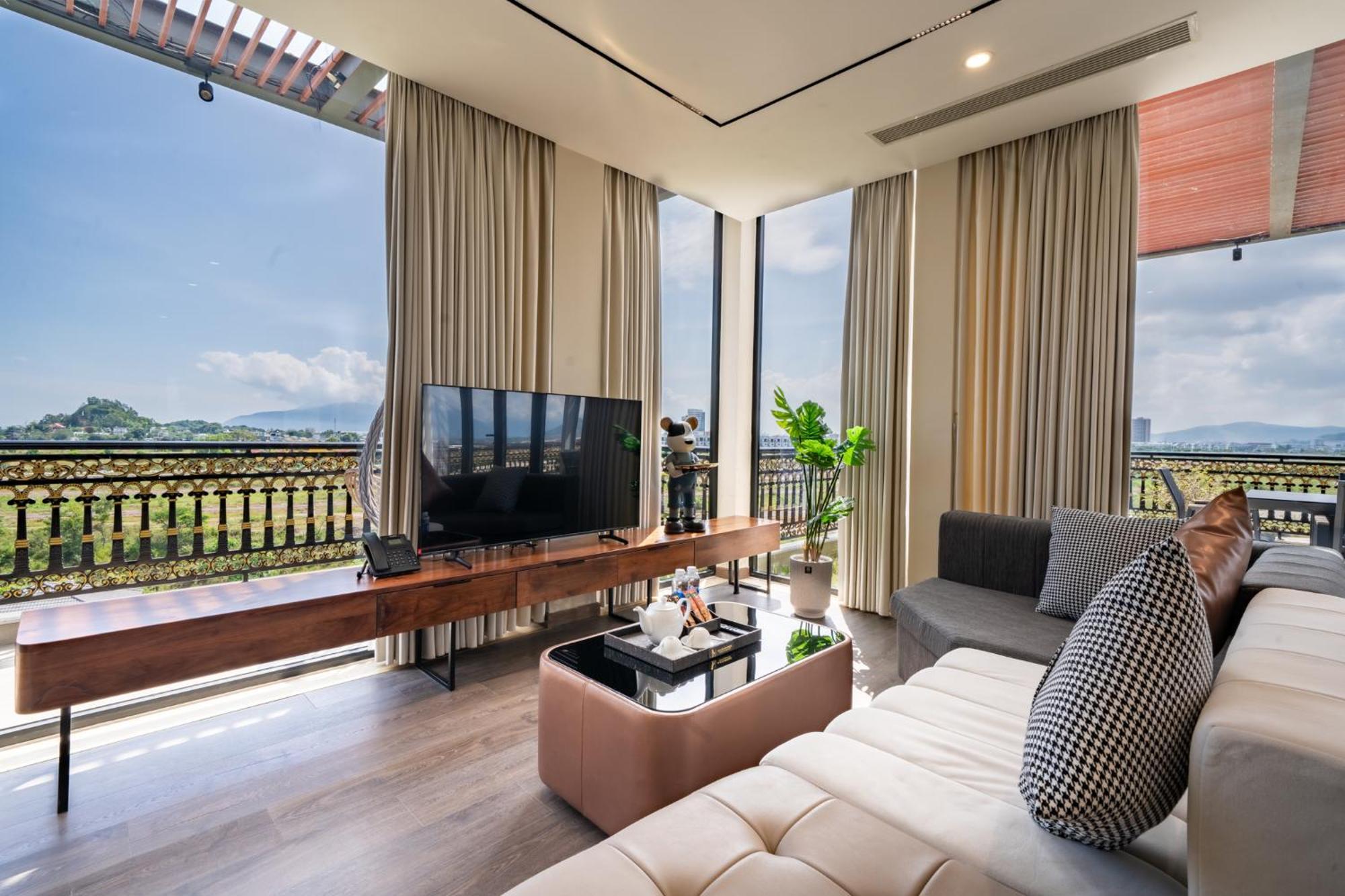 Cami Riverside Resort Da Nang Esterno foto