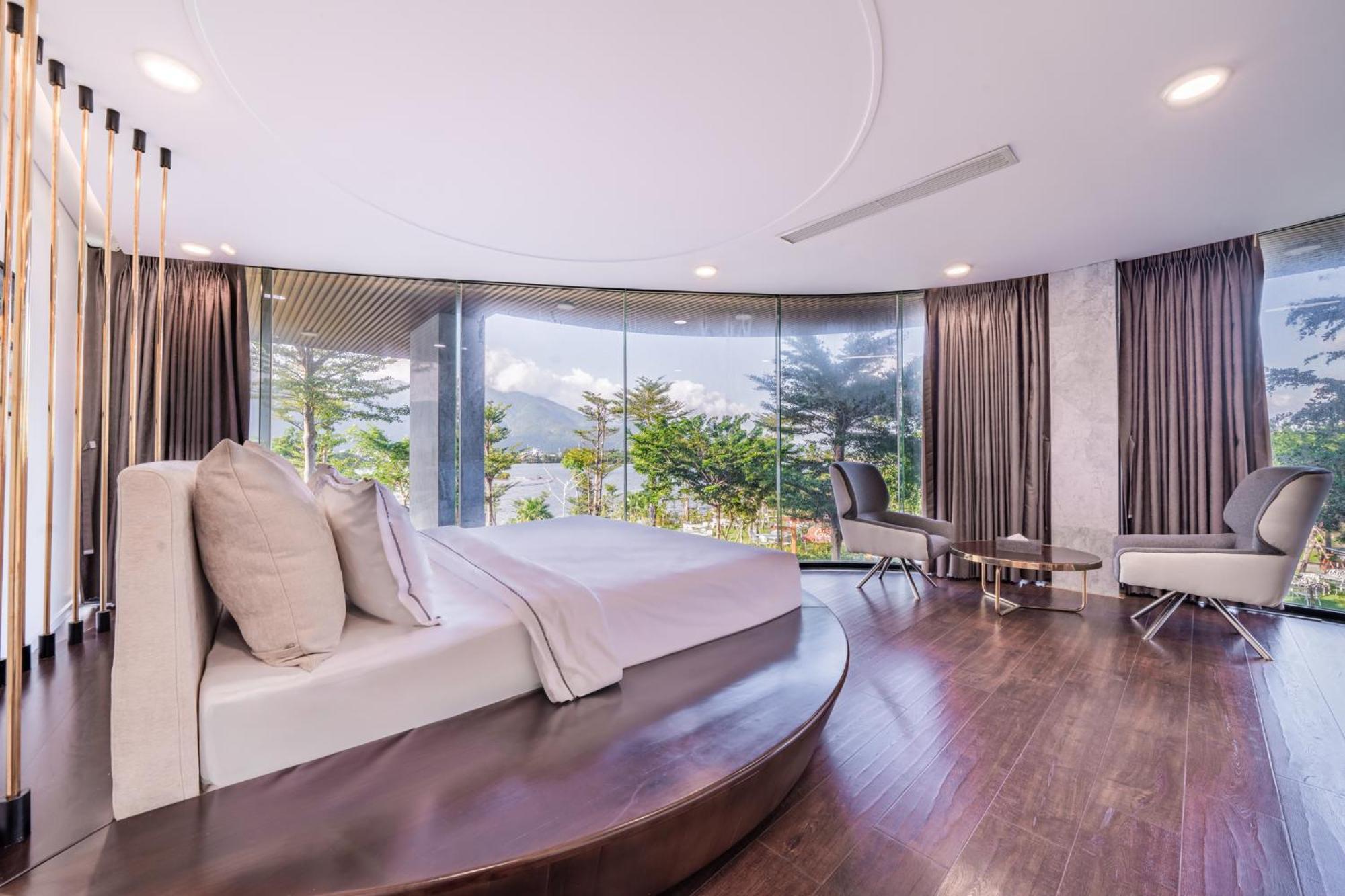 Cami Riverside Resort Da Nang Esterno foto