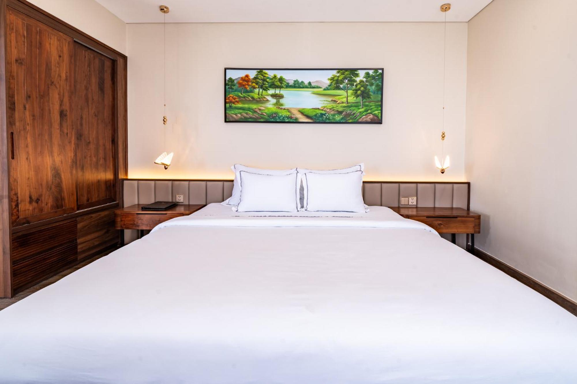Cami Riverside Resort Da Nang Esterno foto